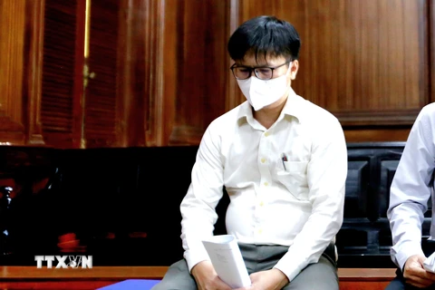 Tuyên phạt bị cáo Nguyễn Văn Tùng 6 năm 6 tháng tù. (Ảnh: Thành Chung/TTXVN)
