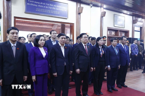 Hoạt động của Chủ tịch Quốc hội Vương Đình Huệ tại tỉnh Thái Nguyên