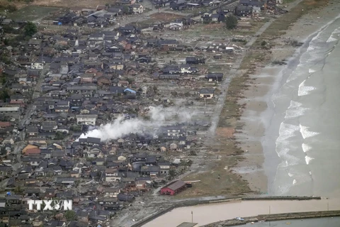 Cảnh tàn phá tại khu vực ven biển ở Suzu, tỉnh Ishikawa, Nhật Bản sau loạt trận động đất gây sóng thần ngày 2/1/2024. (Ảnh: Kyodo/TTXVN)