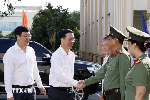 Chủ tịch nước thăm, chúc Tết lực lượng Cảnh sát Cơ động tỉnh Đồng Tháp