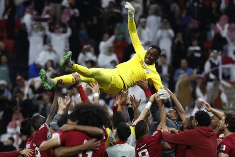 Qatar ăn mừng sau khi giành vé vào bán kết Asian Cup 2023. (Nguồn: AFP)