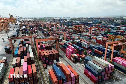 Kho bãi chứa container tại cảng Tân Vũ, Hải Phòng. (Ảnh: Tuấn Anh/TTXVN)