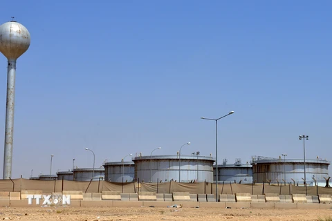 Cơ sở khai thác dầu của Công ty dầu Aramco ở Riyadh, Saudi Arabia. (Ảnh: AFP/TTXVN)