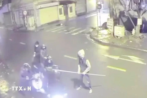 Hình ảnh nhóm cướp gây án ở quận Hà Đông vào rạng sáng 14/3. (Ảnh: Công an thành phố Hà Nội)