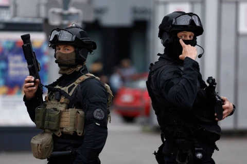 Pháp tăng cường an ninh sau vụ tấn công tại Moskva. (Nguồn: AFP)