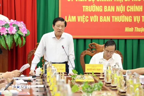 Trưởng Ban Nội chính Trung ương Phan Đình Trạc phát biểu chỉ đạo tại buổi làm việc với Ban Thường vụ Tỉnh ủy Ninh Thuận. (Ảnh: Công Thử/TTXVN)