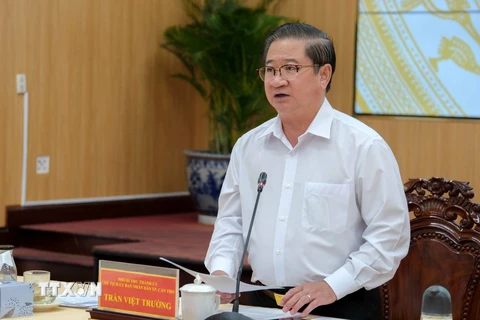 Chủ tịch UBND thành phố Cần Thơ Trần Việt Trường phát biểu tại hội nghị. (Ảnh: Thanh Liêm/TTXVN)