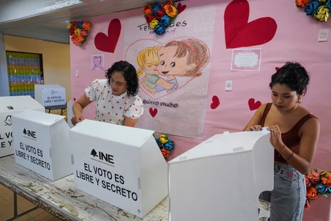 Một điểm bỏ phiếu bầu tổng thống ở Mexico. (Nguồn: Reuters)