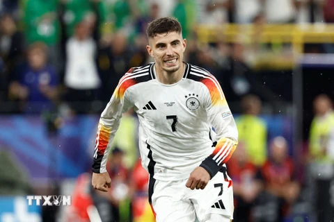 Kai Havertz ăn mừng sau bàn thắng mở tỷ số cho Đội tuyển Đức. (Ảnh: AFP/TTXVN)