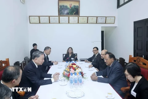 Chủ tịch nước Tô Lâm tiếp Cố vấn An ninh Quốc gia của Thủ tướng Ấn Độ Ajit Doval. (Ảnh: Nhan Sáng/TTXVN)