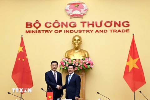 Việt Nam-Trung Quốc duy trì và phát triển mạnh hơn quan hệ kinh tế, thương mại