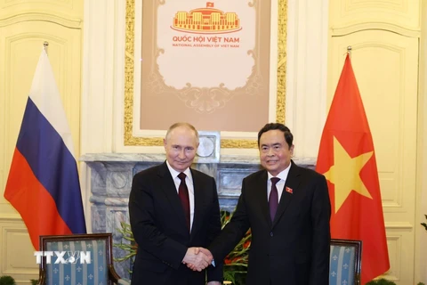 Chủ tịch Quốc hội Trần Thanh Mẫn hội kiến Tổng thống LB Nga Vladimir Putin. (Ảnh: Thống Nhất/TTXVN)