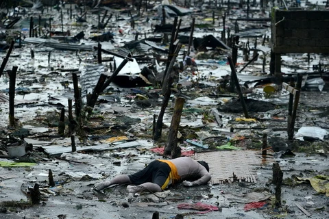 Video nỗi đau tột cùng sau bão Haiyan ở Philippines