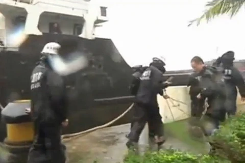 Video bão Haiyan đổ bộ, gây ngập lụt tại Trung Quốc