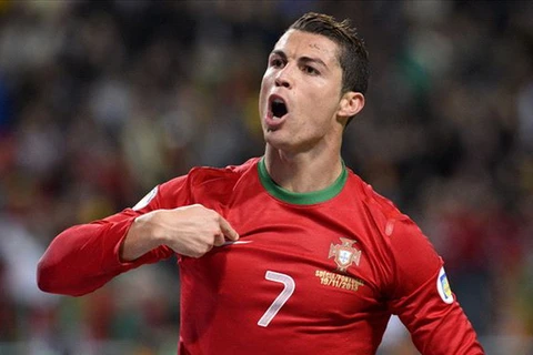Tin sáng 20/11: Barca nhắm Berbatov, Ronaldo lập kỷ lục