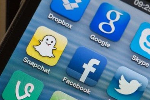 Snapchat đang gặp vấn đề khó nhằn như Facebook