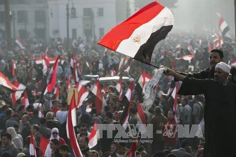 Lực lượng biểu tình ở Ai Cập vũ trang cả súng máy