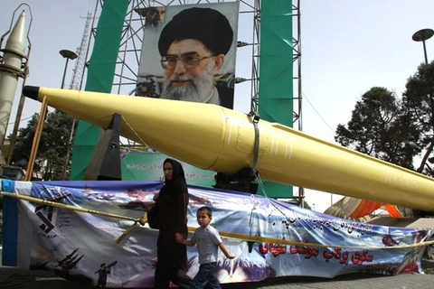 Iran thỏa thuận bán vũ khí trị giá 195 triệu USD cho Iraq