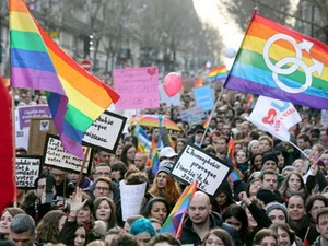 EU có thể trừng phạt hai nước vì vấn đề đồng giới