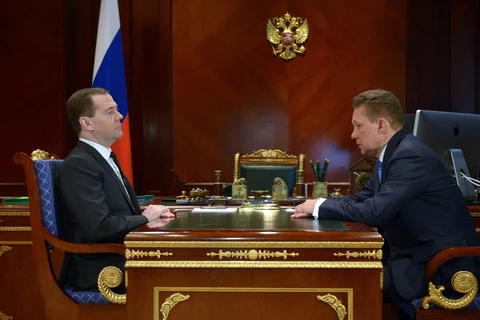 Thủ tướng Medvedev: Ukraine còn nợ Nga 16 tỷ USD 