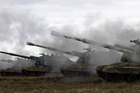 Ukraine quyết định ngừng hợp tác quân sự với Nga 