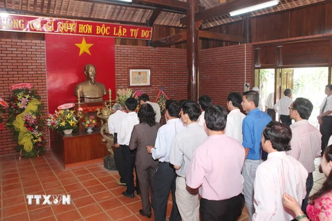 [Photo] Các địa phương kỷ niệm Ngày sinh Chủ tịch Hồ Chí Minh
