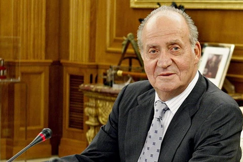 Hoàng cung Tây Ban Nha: Vua Juan Carlos thoái vị vì lý do chính trị