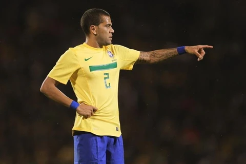 Alves coi trận mở màn của Brazil quan trọng như chung kết