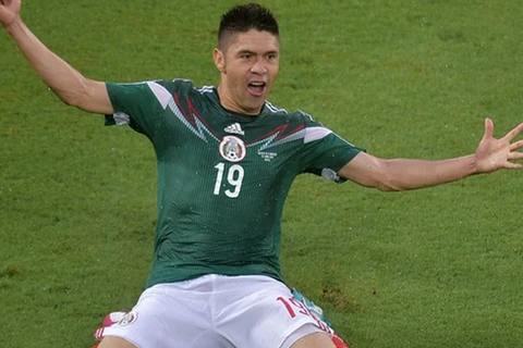 Đánh bại Cameroon, đội tuyển Mexico gây sức ép lớn lên Brazil