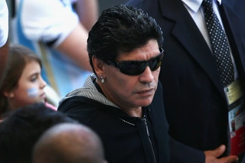 Diego Maradona "hầm hố" khi tới cổ vũ đội tuyển Argentina