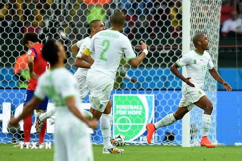 Cận cảnh hai bàn thắng ấn tượng đưa Algeria đi vào lịch sử
