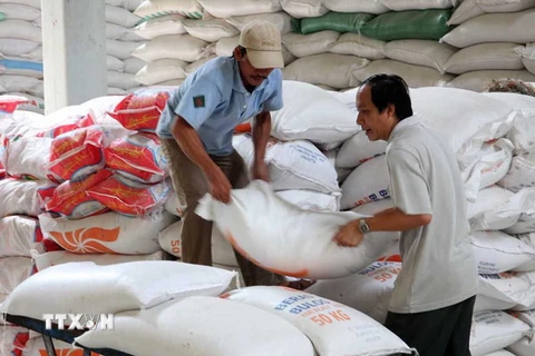 Philippines sẽ kiểm soát nhập khẩu gạo đến năm 2017