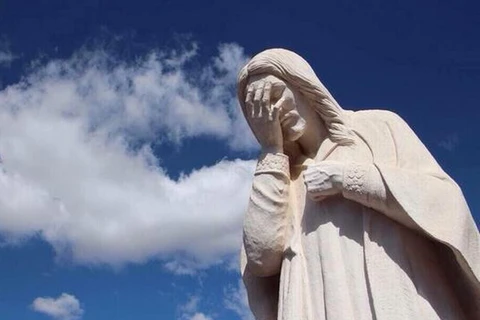 Chùm ảnh chế về thất bại đau đớn của tuyển Brazil trước Đức