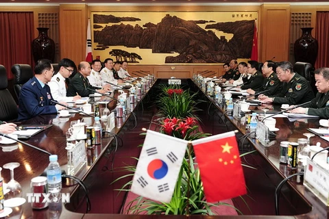Hàn Quốc và Trung Quốc sắp thiết lập đường dây nóng quân sự