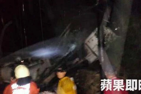 Ảnh, video hiện trường vụ tai nạn máy bay nghiêm trọng ở Đài Loan