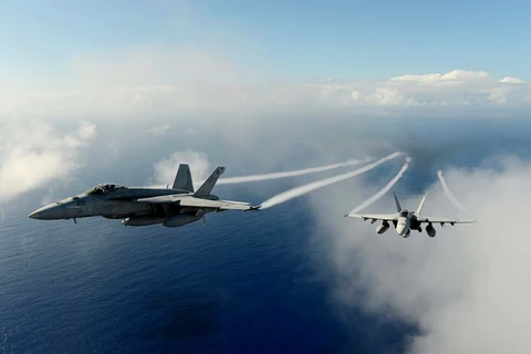 Máy bay chiến đấu Mỹ tiến hành không kích các mục tiêu IS ở Iraq