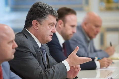 "Tổng thống Ukraine ký sắc lệnh giải tán quốc hội trong tuần sau"