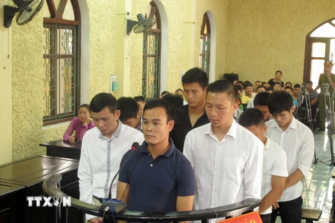 Các cầu thủ The Vissai Ninh Bình nhận án phạt nặng vì "đánh bạc"
