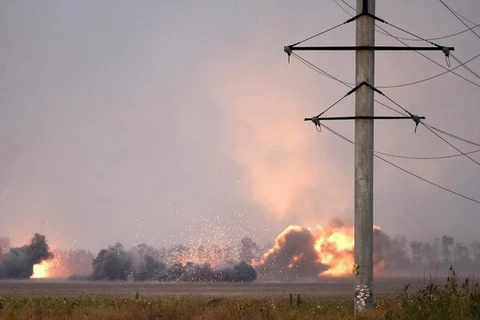 Nổ lớn gần thành phố Mariupol, xe tăng Ukraine phải can thiệp