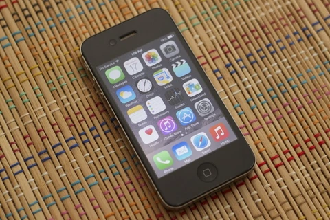 Vì sao không nên cài đặt hệ điều hành iOS 8 cho iPhone 4S?