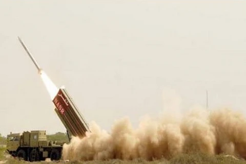 Pakistan thử thành công 4 quả tên lửa đất đối đất tầm ngắn