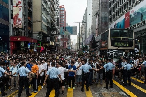 Một số trường học ở Hong Kong tiếp tục đóng cửa do biểu tình 