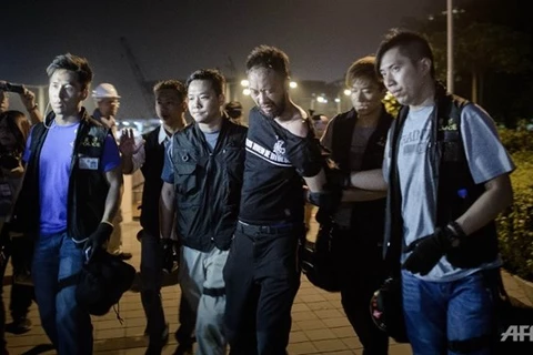 Cảnh sát Hong Kong kêu gọi người biểu tình hợp tác, không gây rối 