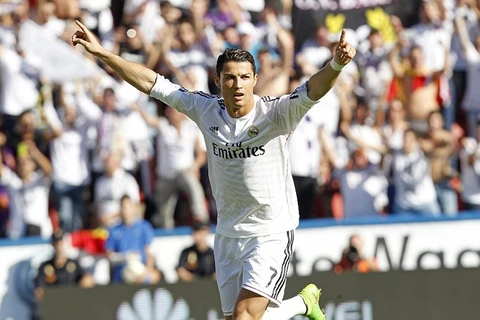 Cú đúp bàn thắng giúp Ronaldo thiết lập kỷ lục mới ở La Liga