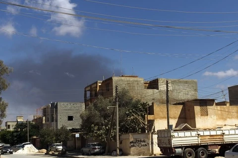 Libya: Giao tranh ác liệt bằng vũ khí hạng nặng tại Benghazi