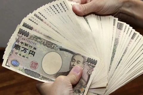 Thặng dư tài khoản vãng lai của Nhật Bản ở mức thấp kỷ lục 