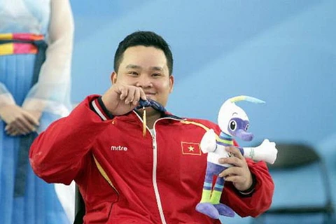 Đường đến vinh quang của nhà vô địch cử tạ Asian Para Games II 
