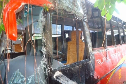 Đánh bom xe buýt ở Philippines làm 26 người thương vong 