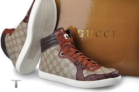 Italy thu giữ hàng nghìn sản phẩm giày Gucci bị làm nhái
