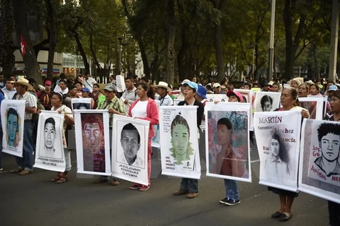 Mexico trao "đặc quyền" cho thân nhân các sinh viên mất tích